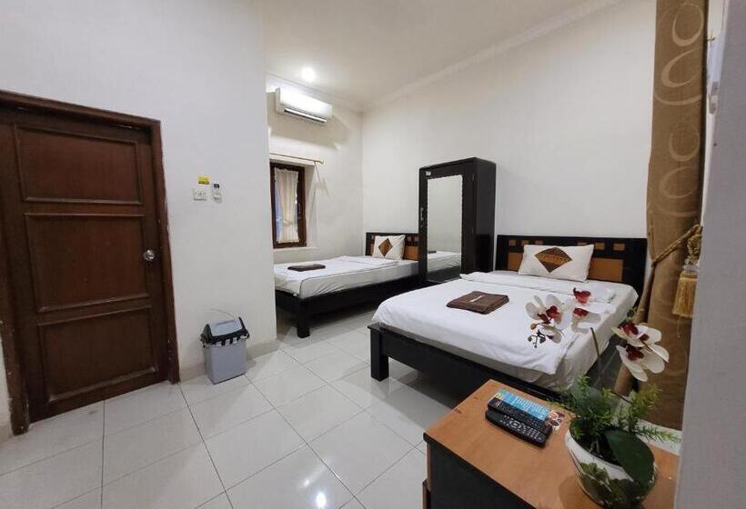 اتاق لوکس, Ndalem Katong Guest House Ponorogo