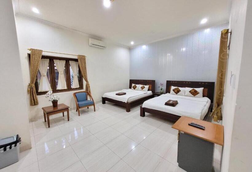 سوییت خانوادگی, Ndalem Katong Guest House Ponorogo