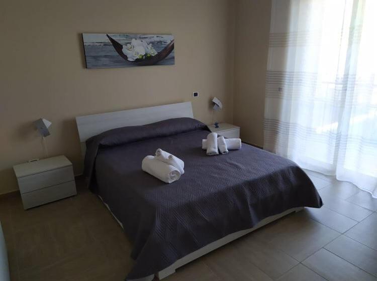 デラックスの４人部屋, Caesar S B&b