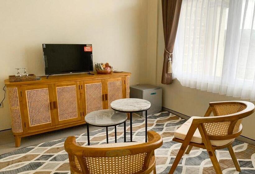 산전망 주니어 스위트, Ayodya Batur Villa