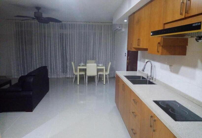 آپارتمان 1 خوابه با چشم‌انداز استخر, Residences Sommet Port Salut