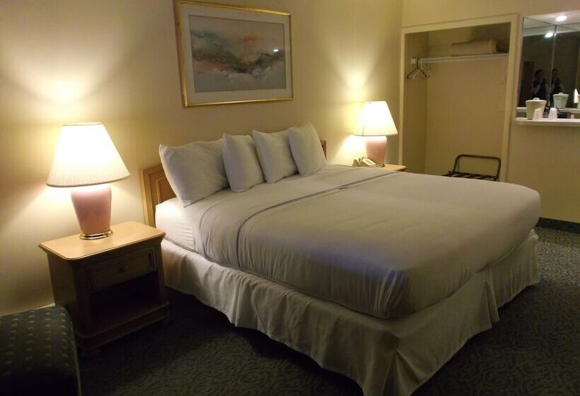 标准间带双人床, Bonnie Castle Resort & Marina