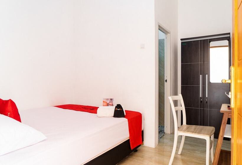 Номер Стандарт, Reddoorz Near Cipinang Indah Mall