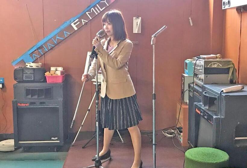 חדר סטנדרט לארבעה, Clover House Sapporo