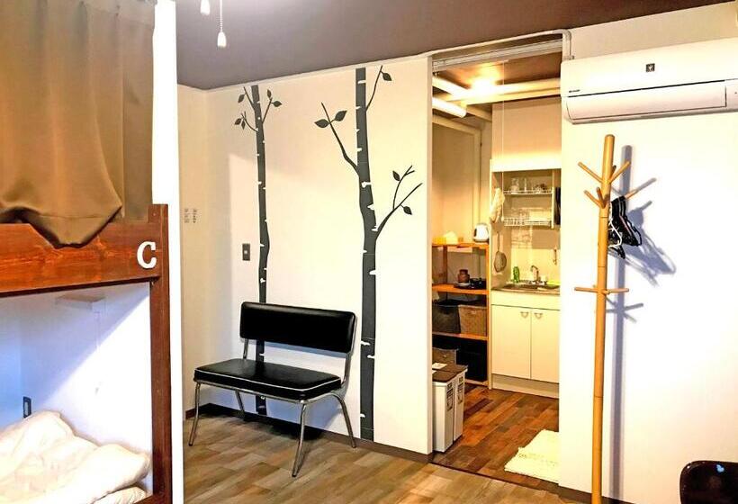 חדר משפחתי, Clover House Sapporo