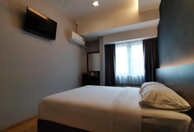 Quarto Deluxe, Lumut