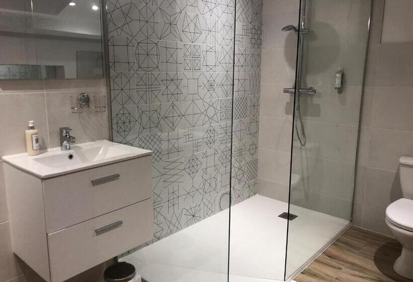 Люкс Повышенной Комфортности, Entre 2 Eaux
