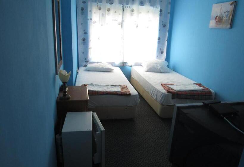 اتاق استاندارد, Hostel Papagal