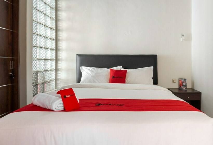 Семейный Номер, Reddoorz @ Soekarno Hatta Indah
