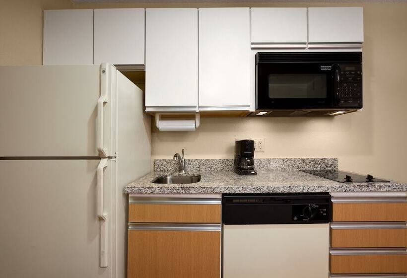 Люкс, Mainstay Suites Raleigh  Cary