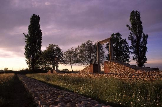 استودیوی استاندارد, Marsam Locanda