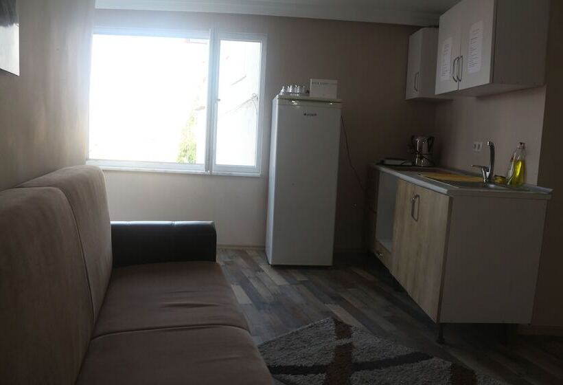 تختخواب در اتاق مشترک, Amintas Hostel & Motel