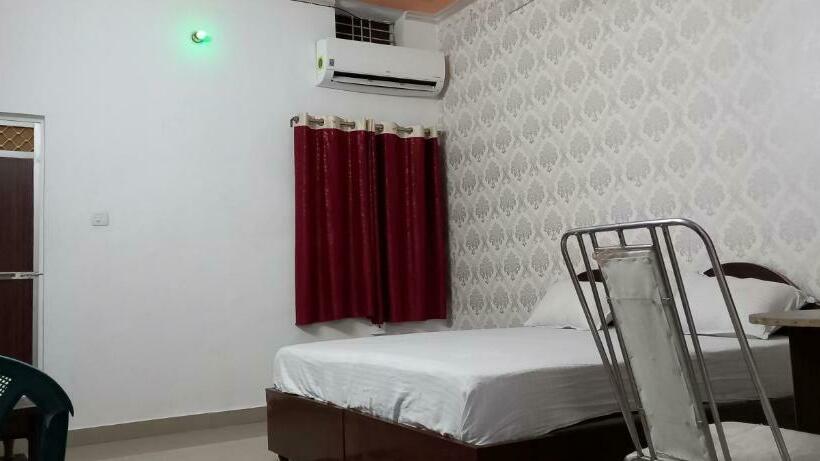 Номер Стандарт, Vindhyvasini Guest House