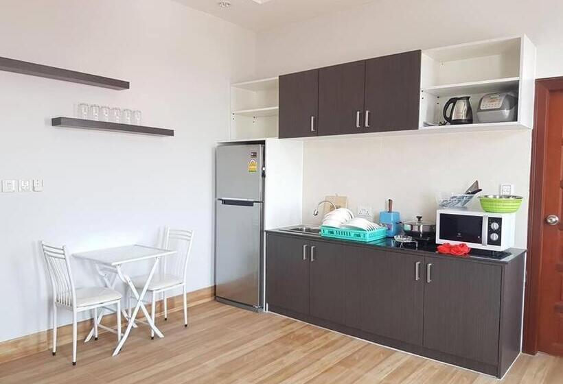 스탠다드 스튜디오, Sunset Mekong Apartment