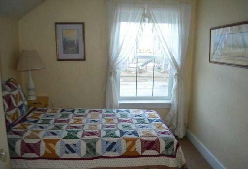 Дом 3 Спальни, Colony Inn