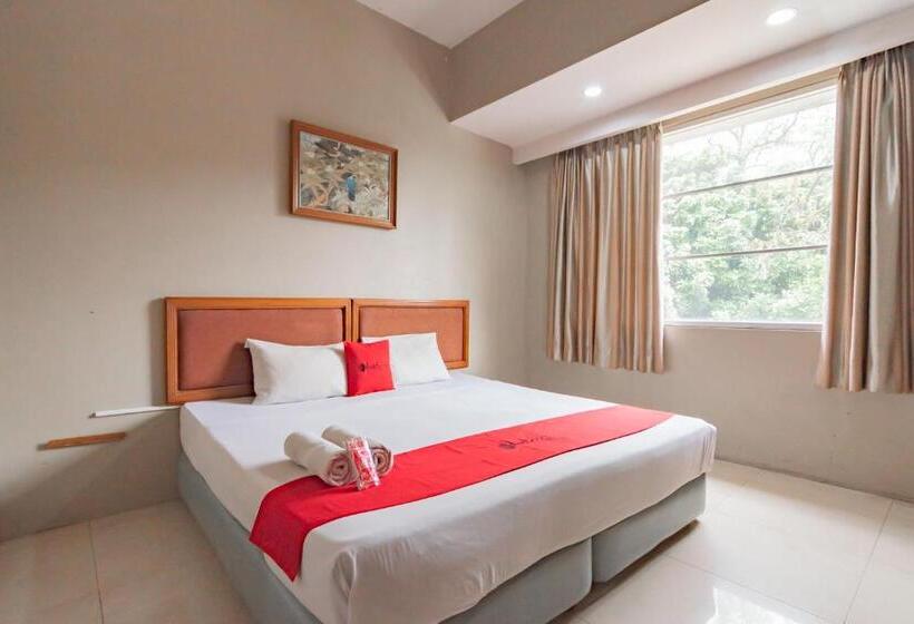 Номер Superior, Reddoorz Near Institut Teknologi Bandung 2