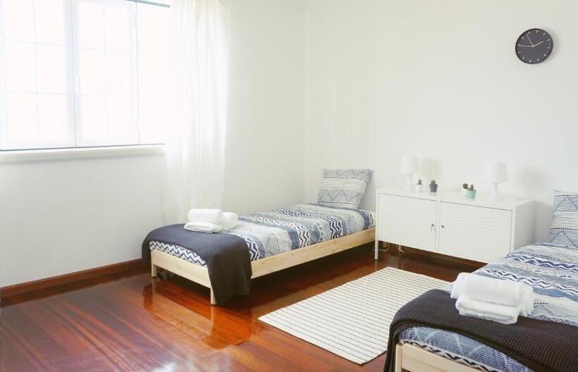 اتاق استاندارد چهار تخته, Martin's Villa