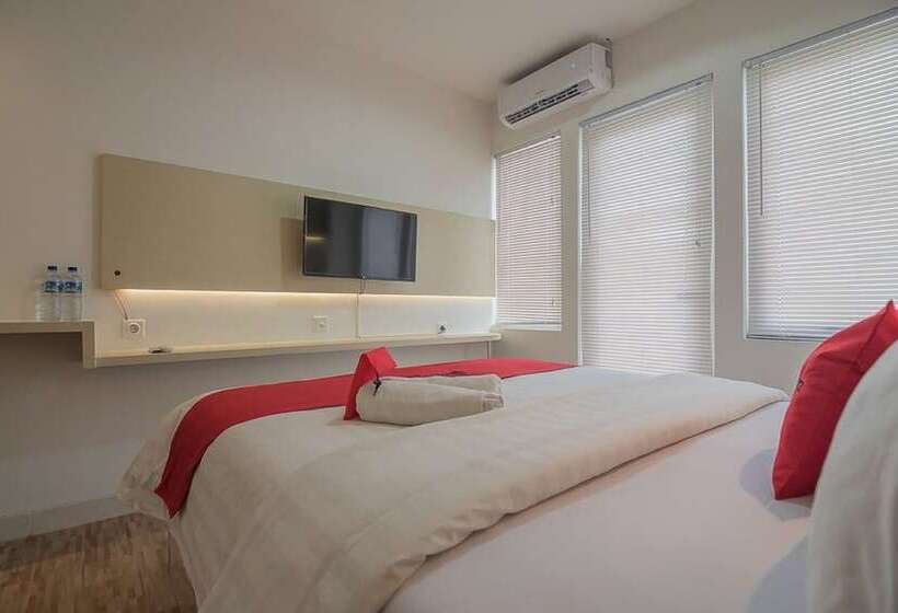 Номер Стандарт, Reddoorz Apartment @ Sentul Tower