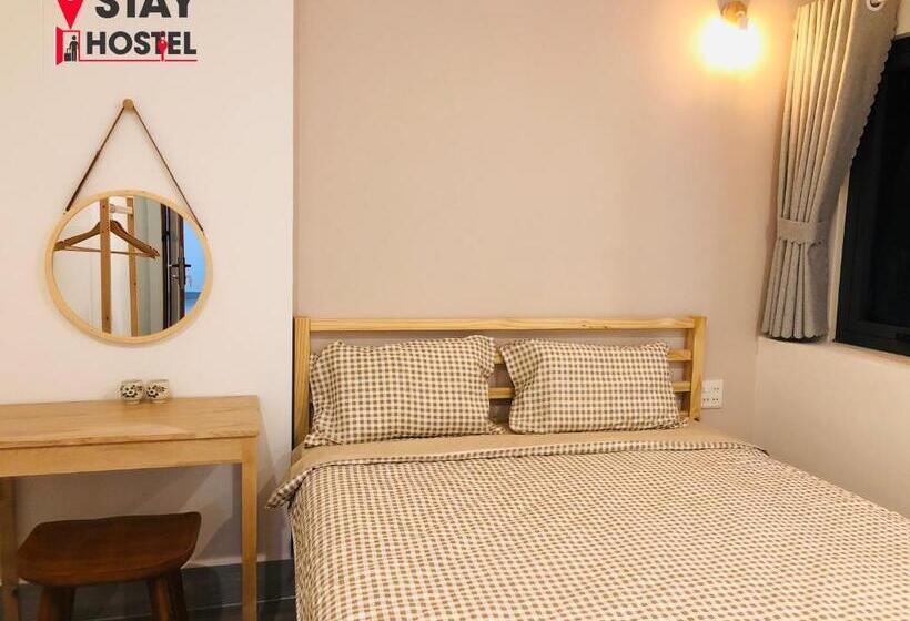 استودیو استاندارد با بالکن, Stay Hostel   300m From The Ferry