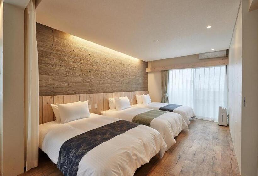 اتاق استاندارد سه نفره, Yomitan Condhotel Nd