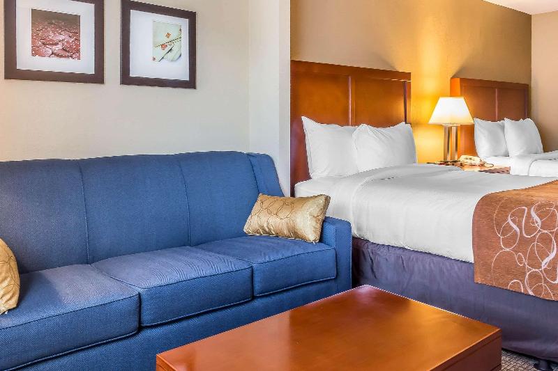 스위트, Comfort Suites Near Casinos