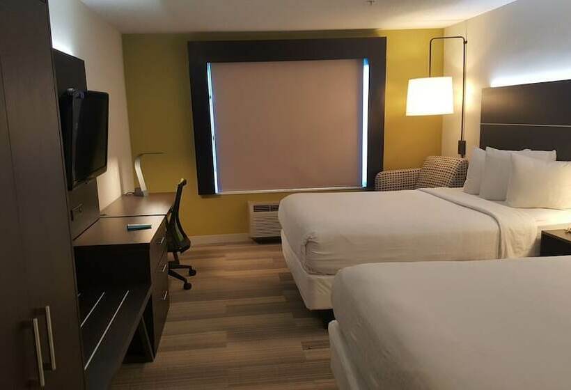 Номер Стандарт, Holiday Inn Express And Suites Chicago West   St Charles, An Ihg