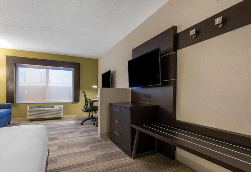 Люкс, Holiday Inn Express And Suites Chicago West   St Charles, An Ihg