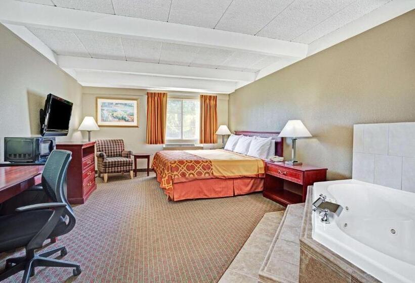Стандартный Номер Кровать Кинг, Travelodge By Wyndham Iowa City