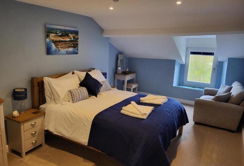 Номер Стандарт Вид на Бассейн, St Andrews House B&b