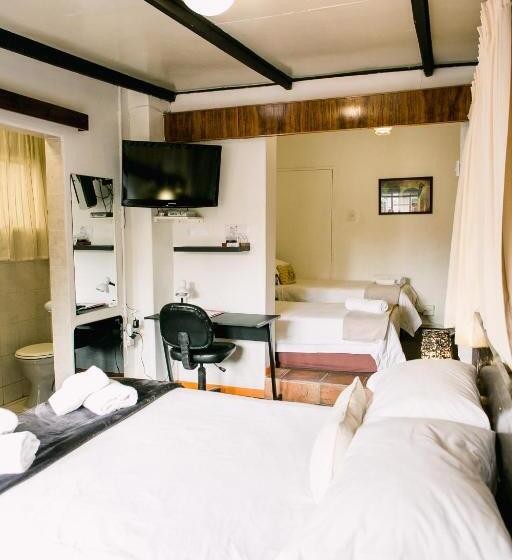 패밀리 룸, Pennylane Guest House
