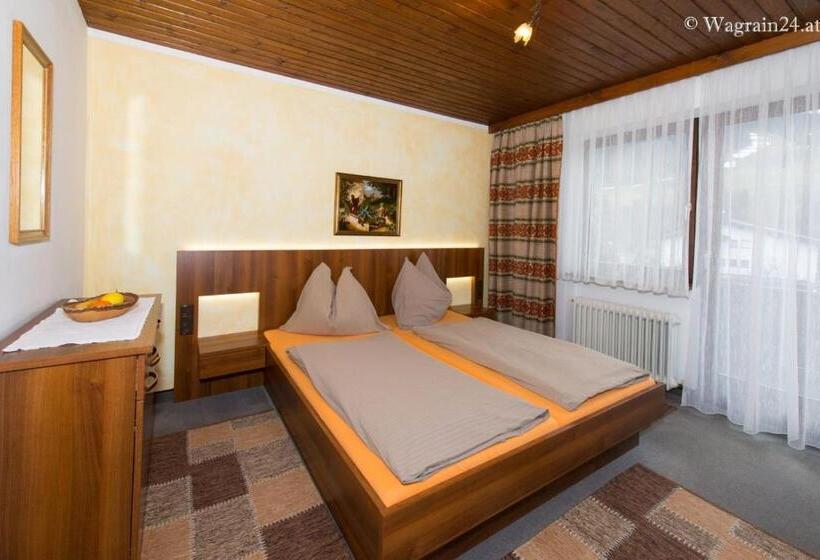 اتاق استاندارد با بالکن, Pension Montana