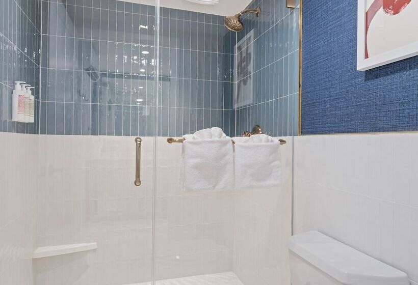 Номер Стандарт, Greyfinch Chatham Inn