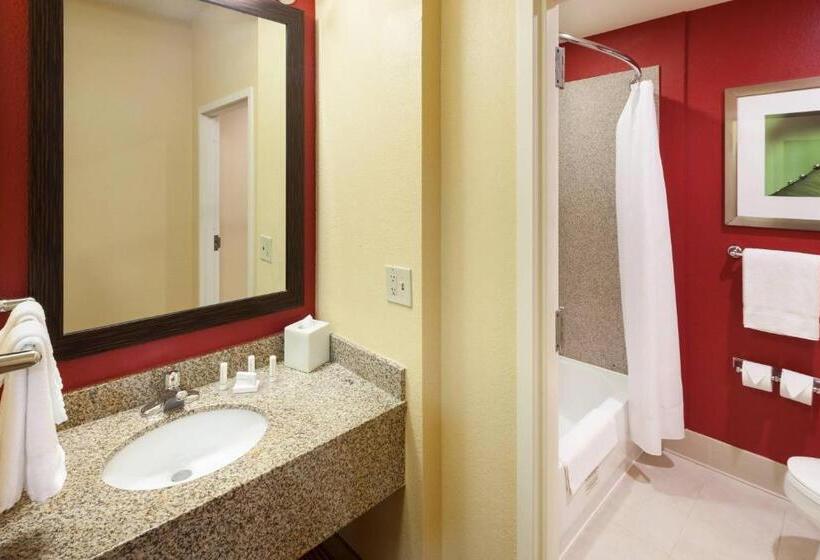 Стандартный Номер Кровать Кинг, Courtyard By Marriott Jackson Ridgeland
