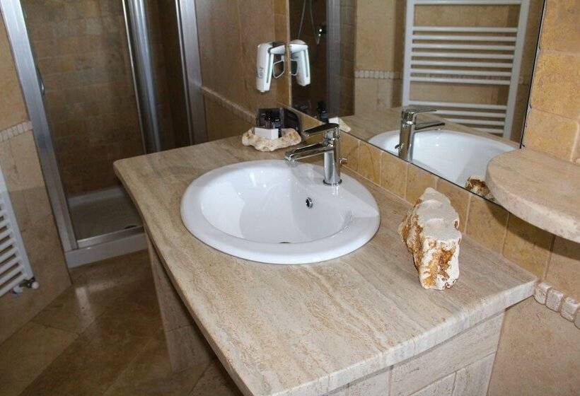Трехместный Номер Superior, Regia