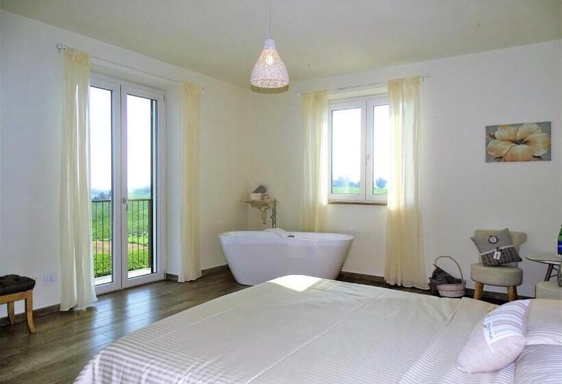 سوییت لوکس, Al Tirabusòn Country House