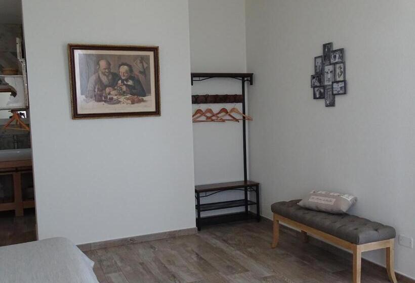 سوییت لوکس, Al Tirabusòn Country House