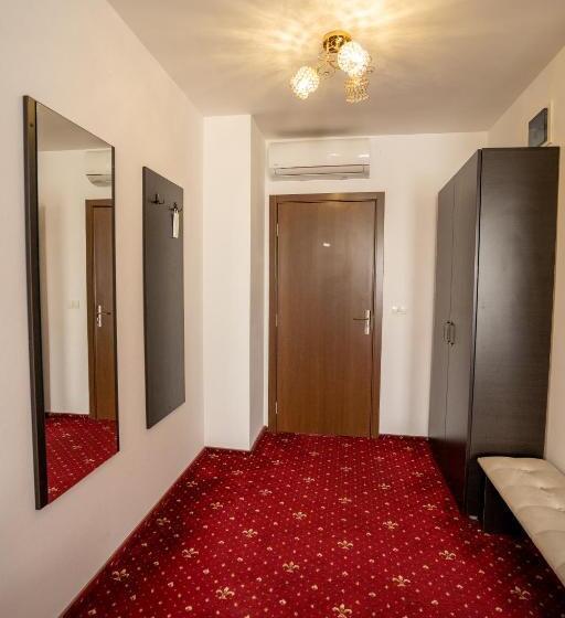 Quarto Estandar, N Residence