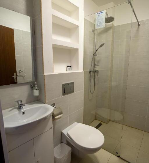 Quarto Triplo Economy, N Residence