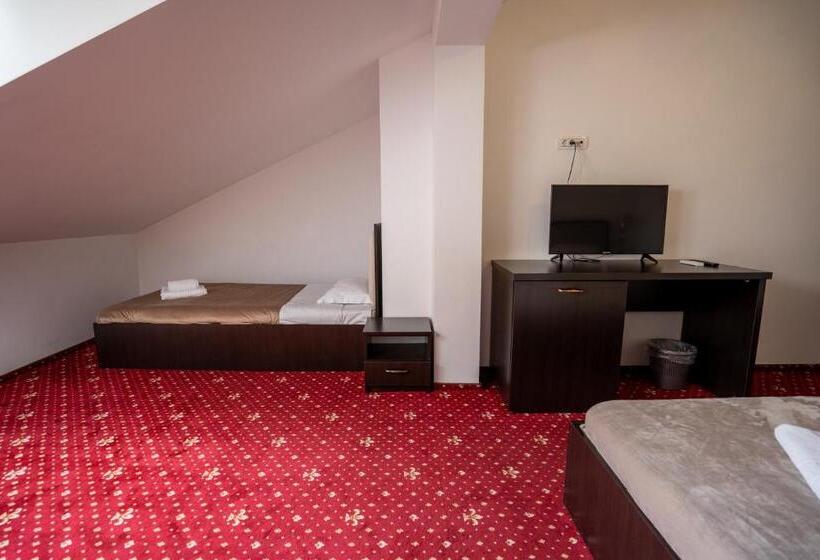 Quarto Triplo Economy, N Residence