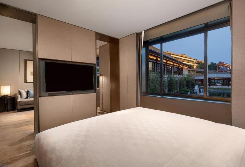 اتاق استاندارد با تخت بزرگ, Hualuxe Xi An Tanghua, An Ihg