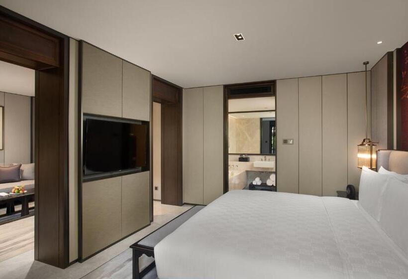 سوییت با چشم‌انداز باغ, Hualuxe Xi An Tanghua, An Ihg