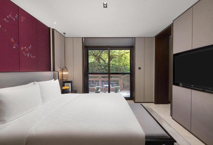 سوییت با چشم‌انداز باغ, Hualuxe Xi An Tanghua, An Ihg