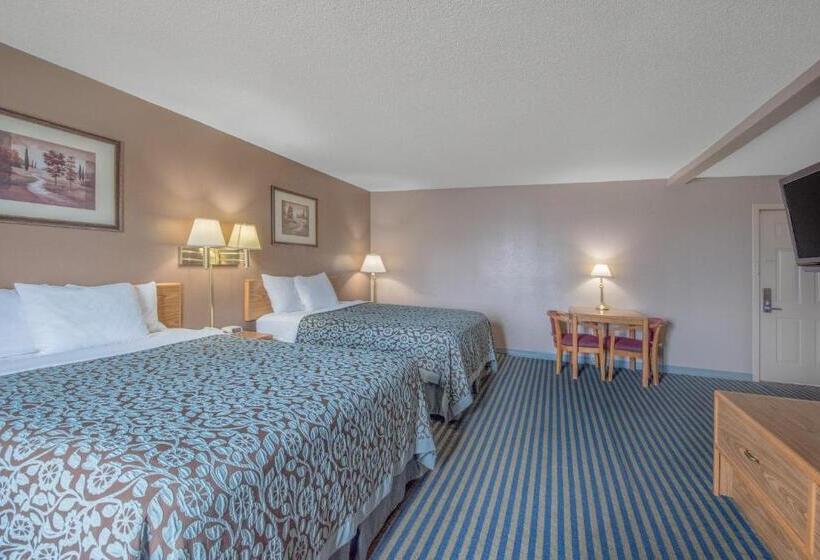 Номер Deluxe, Days Inn By Wyndham Jamestown