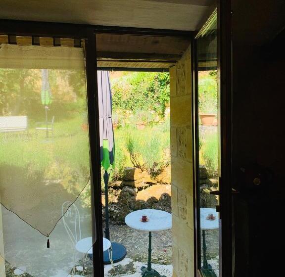 اتاق لوکس با بالکن, Ferme De Tayac   Charme Avec Pool