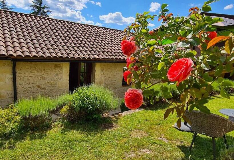 Superior Room with Terrace, Ferme De Tayac   Charme Avec Pool