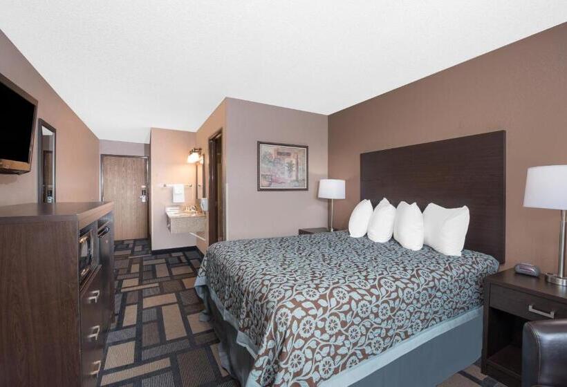 اتاق استاندارد برای معلولان, Days Inn By Wyndham Watertown