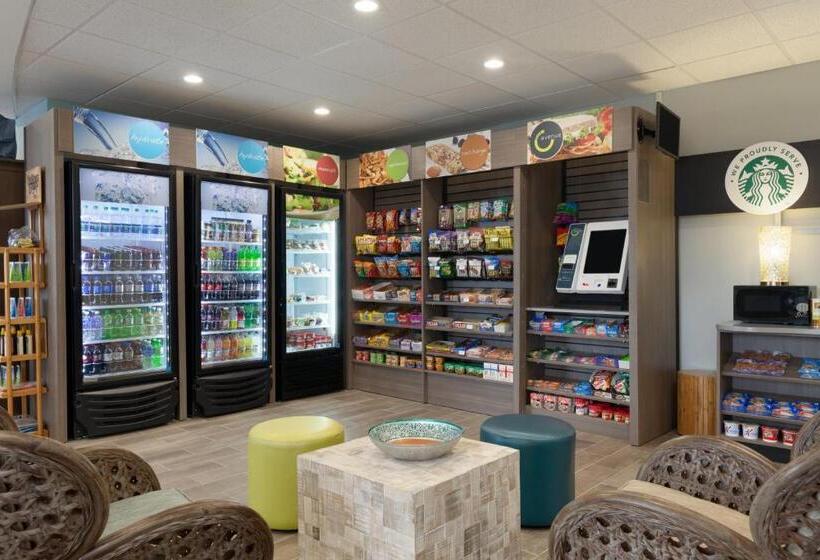 Номер Премиум, Surfside Beach Oceanfront