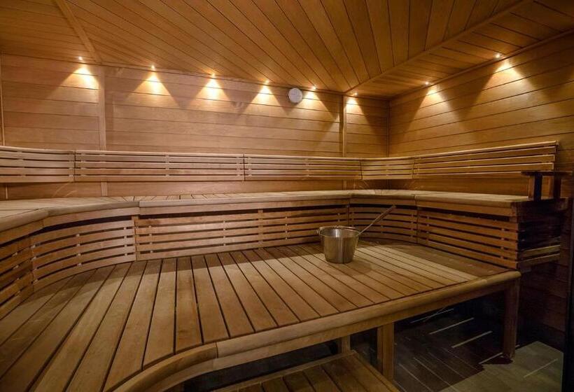 Трехместный Номер Стандарт Совместная Ванная, Hostel Toivola