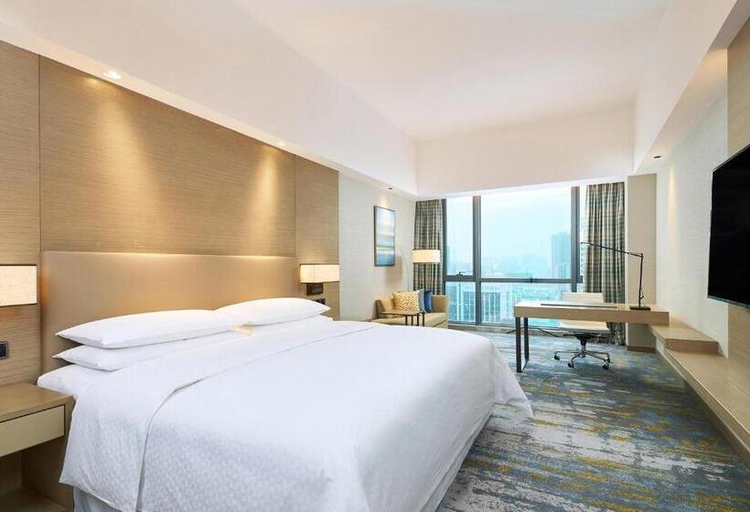 Номер Deluxe Кровать Кинг Вид на Город, Four Points By Sheraton Jiaxing