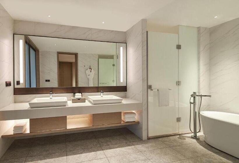 Президентский Люкс, Four Points By Sheraton Jiaxing